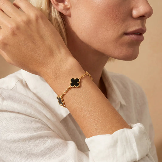 L'amour Four Leaf Clover Bracelet Pure Stone Onyx Gold