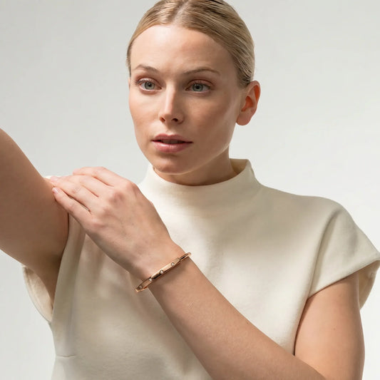 L'amour Lock bracelet Bangle in Rose Gold with Diamond Accents