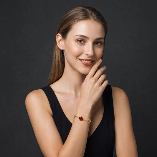 L'amour Four Leaf Clover Bracelet Laser Textured Carnelian Gold