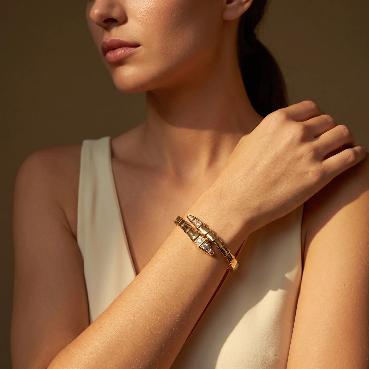 L'amour Viper Essence Bracelet Pavé Diamond Head & Tail Yellow Gold