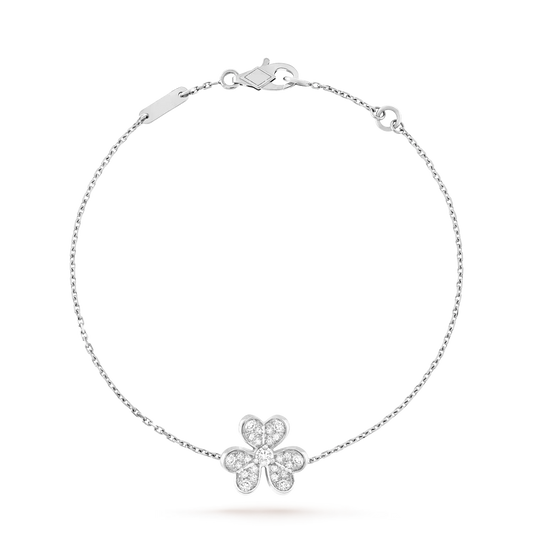 L'amour Luminous Blossom Single-Motif Charm Bracelet White Gold
