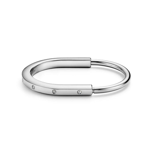 L'amour Lock bracelet Bangle in White Gold with Diamond Accents