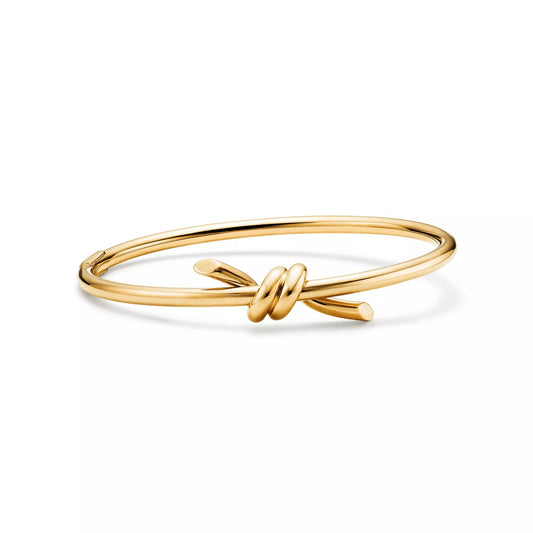 L'amour Lucent Bracelet Wire Bangle in Yellow Gold