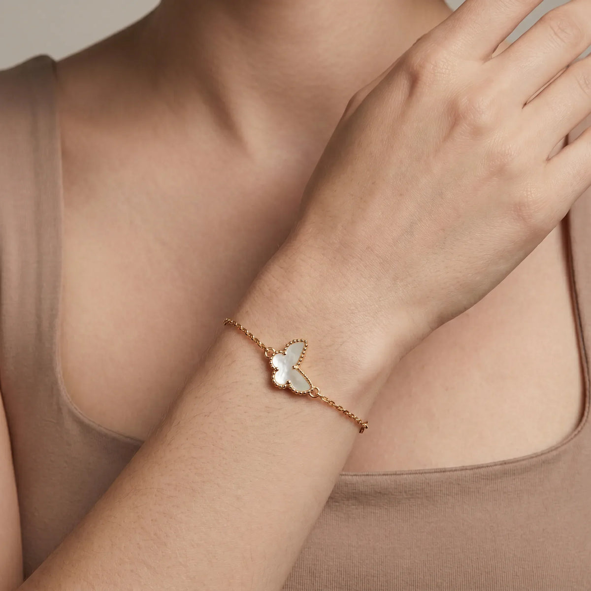 L'amour Butterfly bloom bracelet