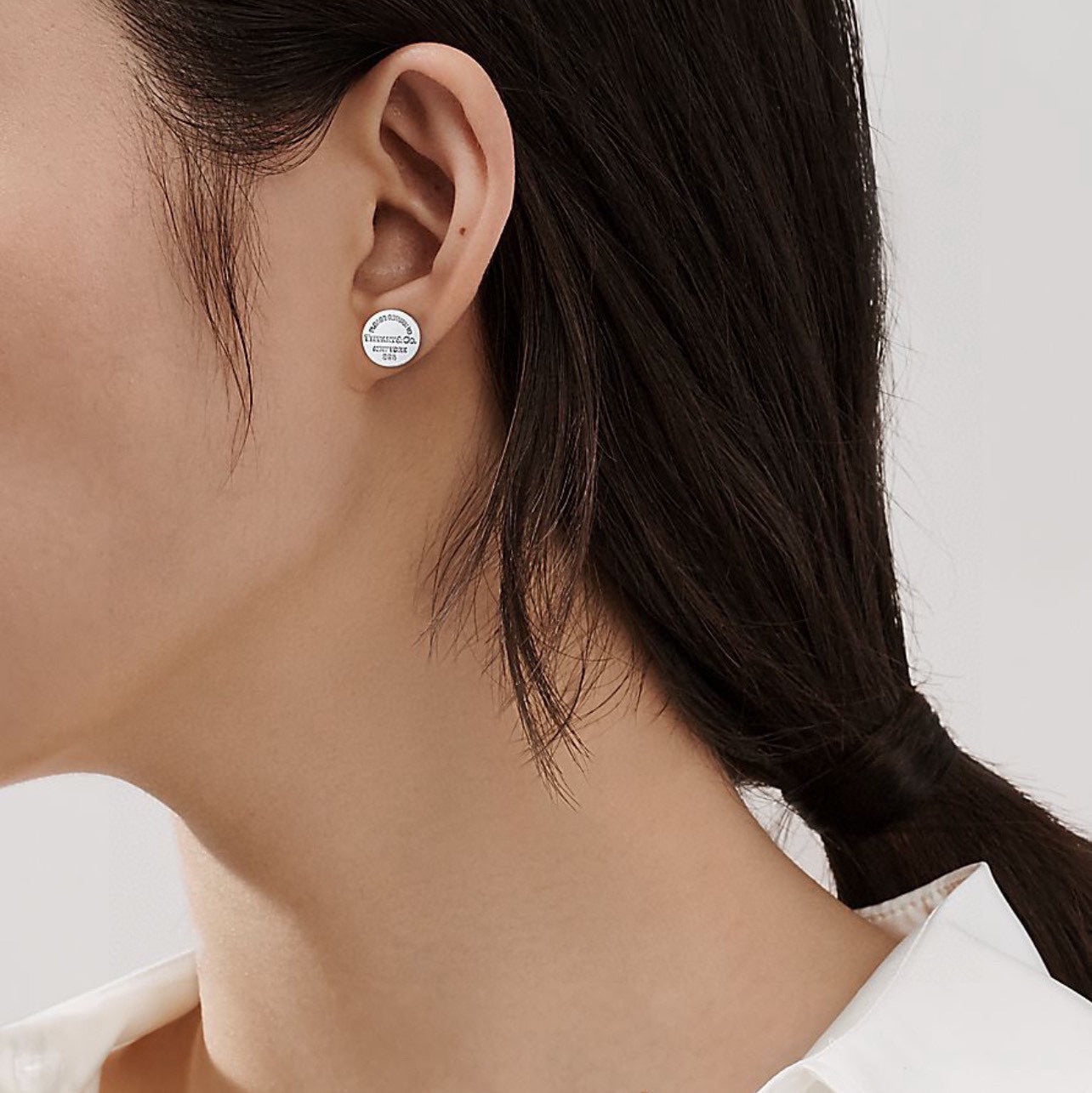 18K Return to Circle Stud Earrings