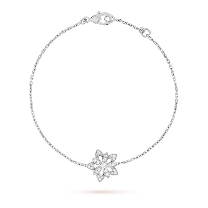 L'amour Lotus bloom bracelet mini model white gold