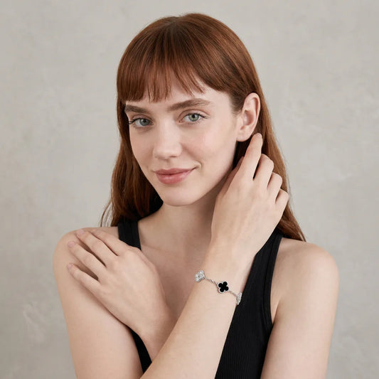 L'amour Four Leaf Clover Bracelet Stone With Diamonds Onyx White Gold