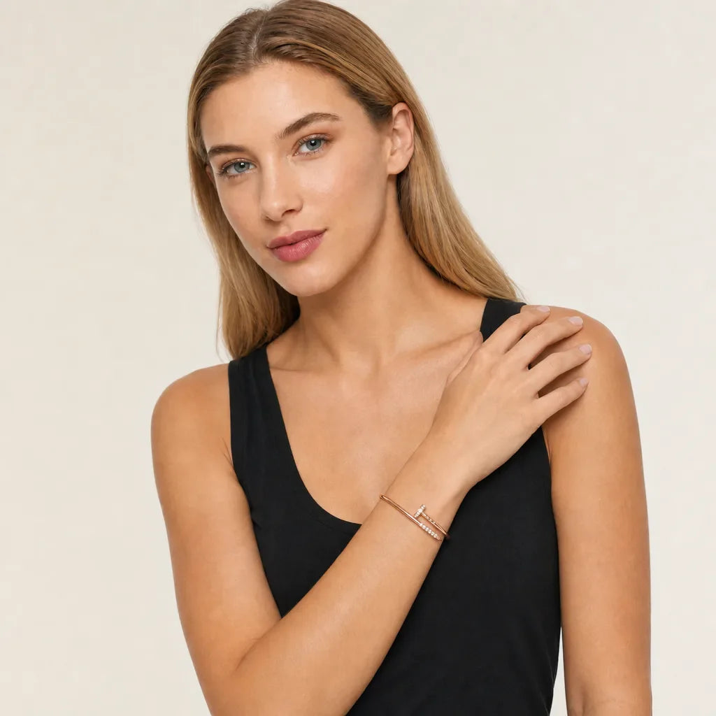 L'amour Linéa Clou Bracelet Small Model Pavé Diamond Rose Gold